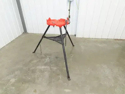 Ridgid 460 Tristand Portable Chain Pipe Vise 1/8" to 6" Tripod Stand Jack Screw