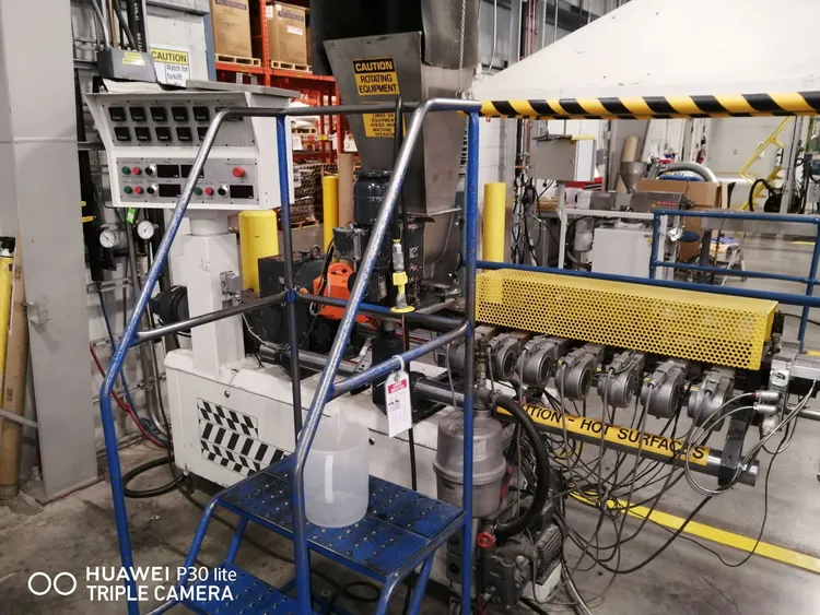 Used 1990 LEISTRITZ LSM 30.34GL Extruders Alberta CA | Mark One Machinery #679379