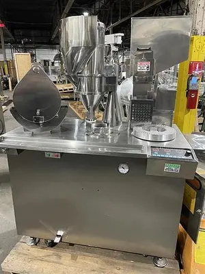 Vanguard VSF-III semi-automatic Encapsulator
