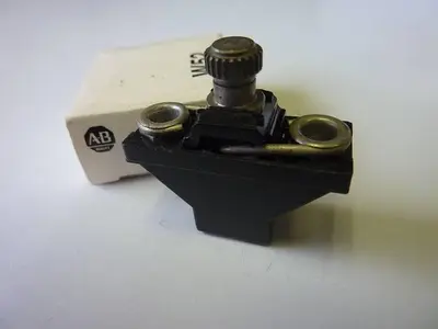 USED ALLEN BRADLEY W52