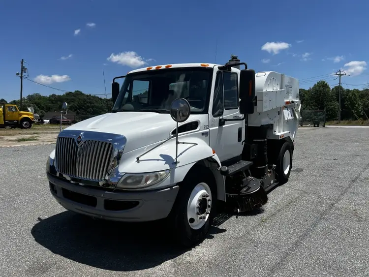 Used 2012 TYMCO 600 Street Sweeper North Carolina US | Levan Equipment #1546305