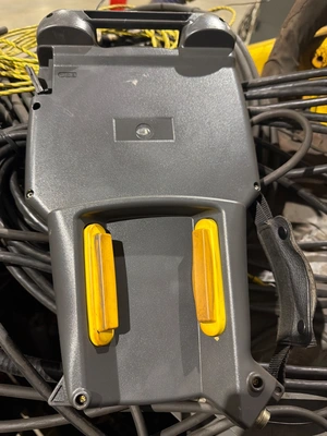 USED 2011 FANUC R-2000IB/210F + R30IB