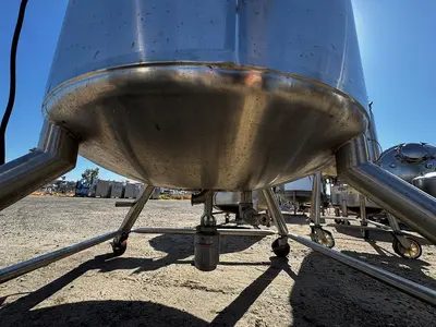 Tank, 181 Gallon, 316L Stainless Steel, Full Vacuum, Jacketed, Agitated, 32 PSI, #5991496