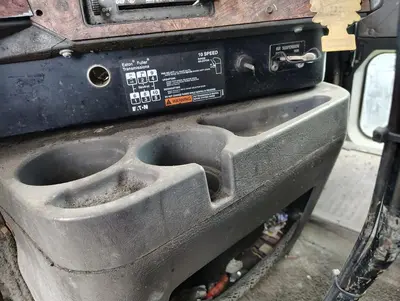 Used 2000 INTERNATIONAL 9900 EAGLE Conventional trucks Ohio US | Proxy Equipment #1385245