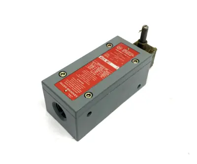 802X-NP7 | Allen Bradley  Ser. 1 Limit Switch Lever Type, NEMA Type 4 & 13 Oiltight - New Other