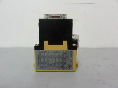 USED ALLEN BRADLEY 700-PK400A1
