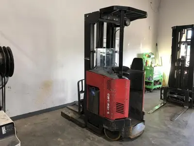 USED 2013 RAYMOND EASI R40TT