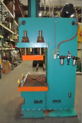 USED 2002 TOX PRESSOTECHNIK PCG/100