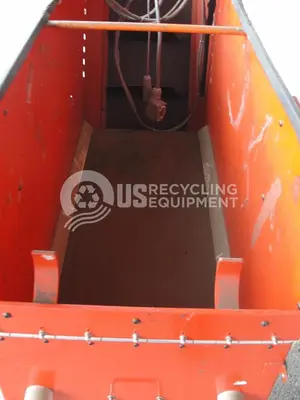 Unknown Manufacturer: Used 40" x 16" Hopper with Infeed Conveyor