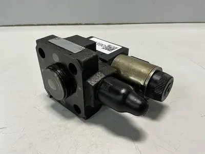 USED VICKERS DG4V-3S-2AL-M-U-HL7-60-EN490