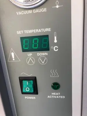 VWR 1415M Laboratory Vacuum Oven