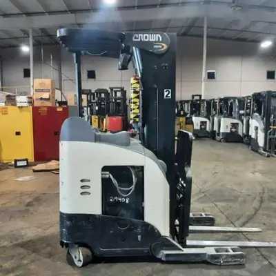 USED 2016 CROWN RR5725-45