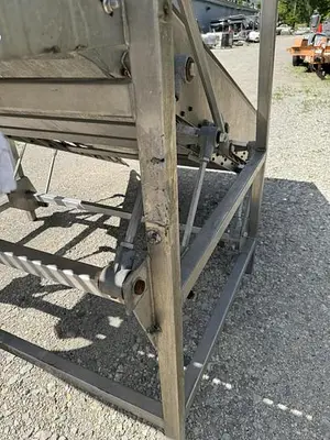 USED MAGNUSON ENGINEERING SHUFFLO FEEDER AND SLICER 54" WIDE