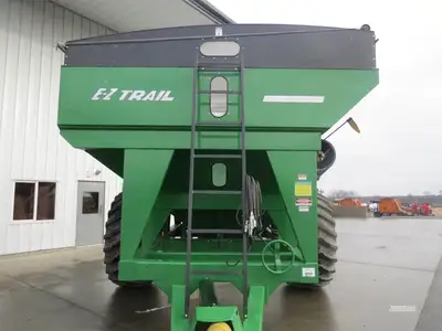 Used 2025 E-Z TRAIL 870 Grain Carts Pennsylvania US | Zimmerman Farm Service #1409829