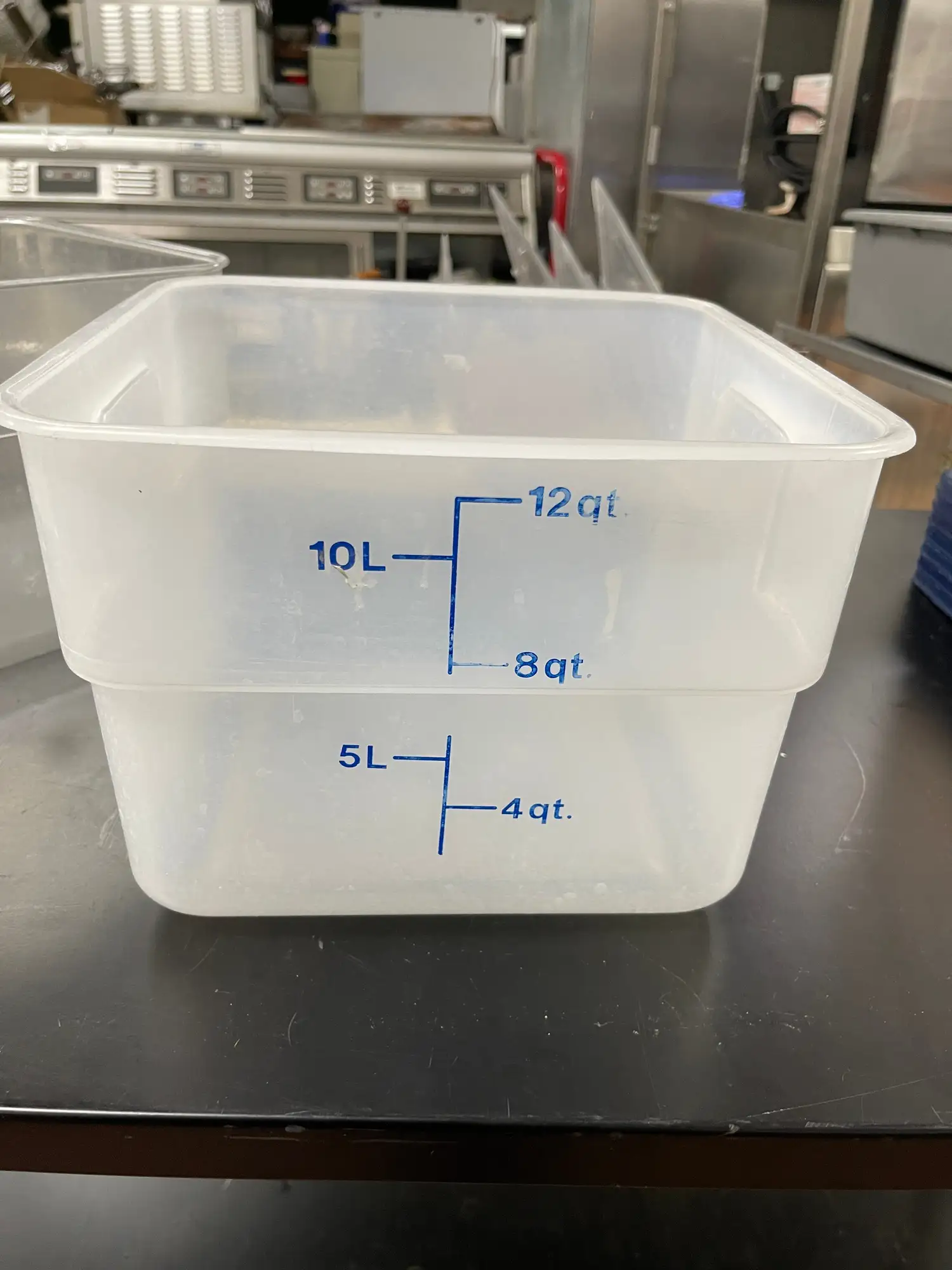 Used Cambro Used Cambro CamSquares 12 Qt. White Square Polyethylene Food Storage Container - TH2 Restaurant Storage Containers Illinois US | Falcon Restaurant Supply #1374878