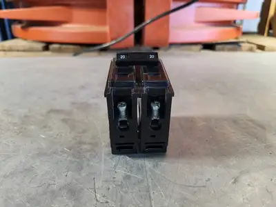 NEW CUTLER-HAMMER BAB2020H