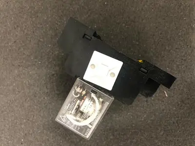 IEC255 WITH SOCKET BASE