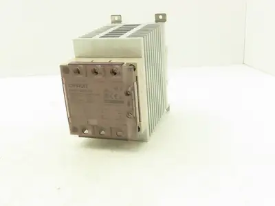 Omron G3PE-235B-3N Solid State Contactor For Heaters 3Ph 100-240VAC 35A