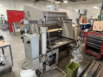 USED ACCURPRESS 7606