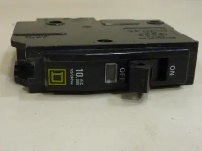 USED SQUARE D QOB120