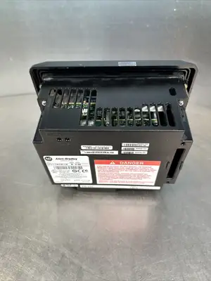 PainelView 600 Allen Bradley 2711-T6C8L1X (BIN-3.4.5)