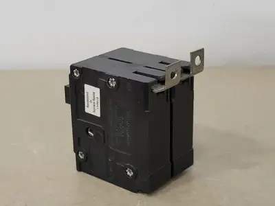 USED CUTLER-HAMMER BA220