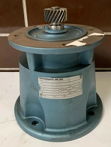 NEW SEW-EURODRIVE 870084722.98.98.002