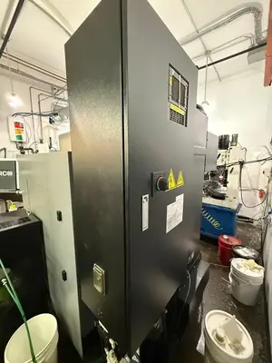 USED 2022 HURCO VM10I