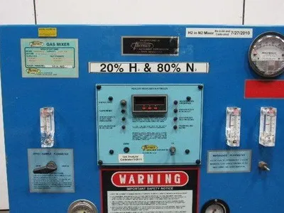 Thermco Model 8300HN50AN160 Hydrogen Nitrogen Flammable Gas Mixer Needs Gauges