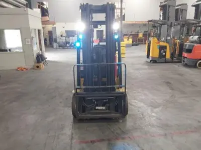 USED 2017 YALE GLC070