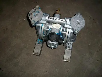 Used WARREN RUPP SANDPIPER EB1-SM, TN-3-A Diaphragm Pumps North Carolina US | DH Griffin Used Equipment #1383392