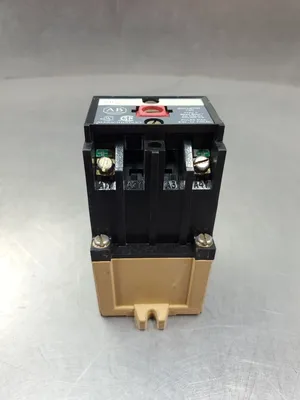 ALLEN BRADLEY 700-P400A1 Ser B AC RELAY CONTROL, 120V. 4D-11