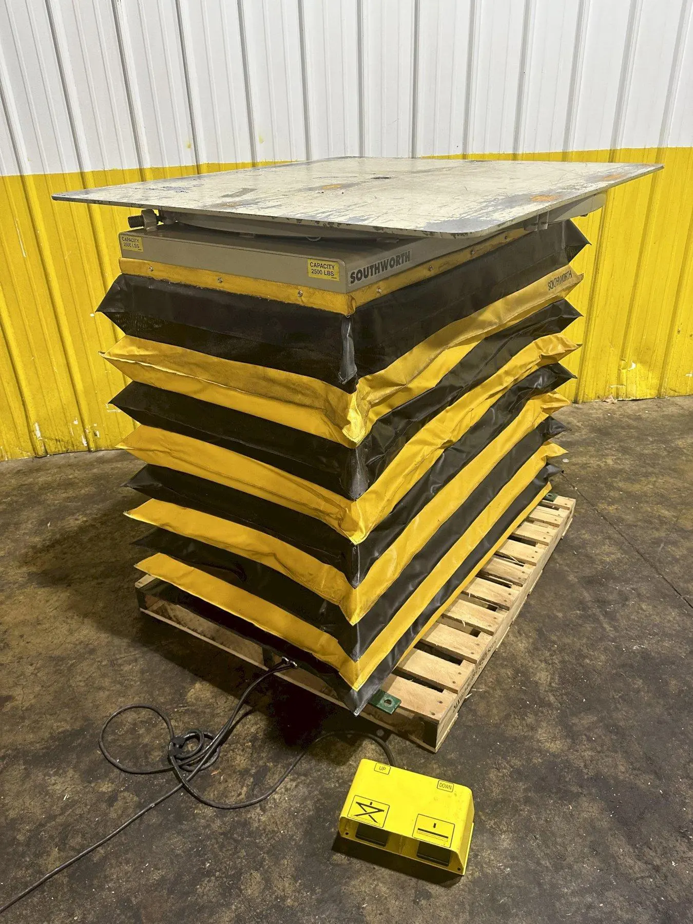 2500 LBS X 48" X 44" SOUTHWORTH MODEL #LS2.5-36 BACKSAVER  HYDRAULIC SCISSOR LIFT & TURN TABLE , 110V: STOCK #20509