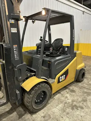 USED CAT