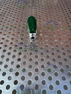 USED LOT OF 2 - SWAGELOK SS-4P4T2 STAINLESS STEEL BALL VALVE W/ 1/4" MNPT FITTING