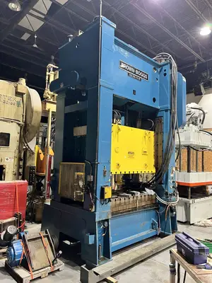 USED 1999 BROWN BOGGS BROWN BOGGS SS2-250-72-39 PRESS