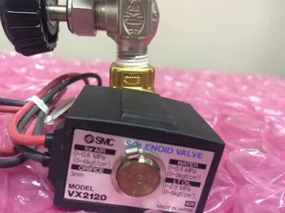 SMC VX2120 SOLENOID VALVE WITH HOKE VALVE