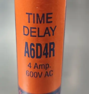 Gould Shawmut A6D4R 4A 600V Time Delay Fuse Loc4D10