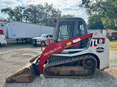 2020 TAKEUCHI TL8 Compact Track Loaders | Simonson Equipment (7)