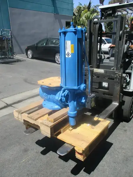 6" Dezurik, Eccentric Plug Valve, w/ Actuator, New