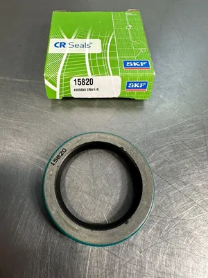 USED CR SEALS CR-15820