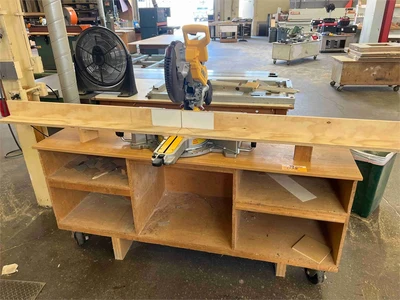 Used DEWALT DWS780 Double Miter Saws California US | MachineryMax #1384759
