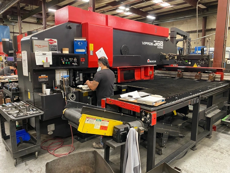 Used 1998 AMADA VIPROS 368 KING Turret Punches Arizona US | Midstate Machinery 3 #11088