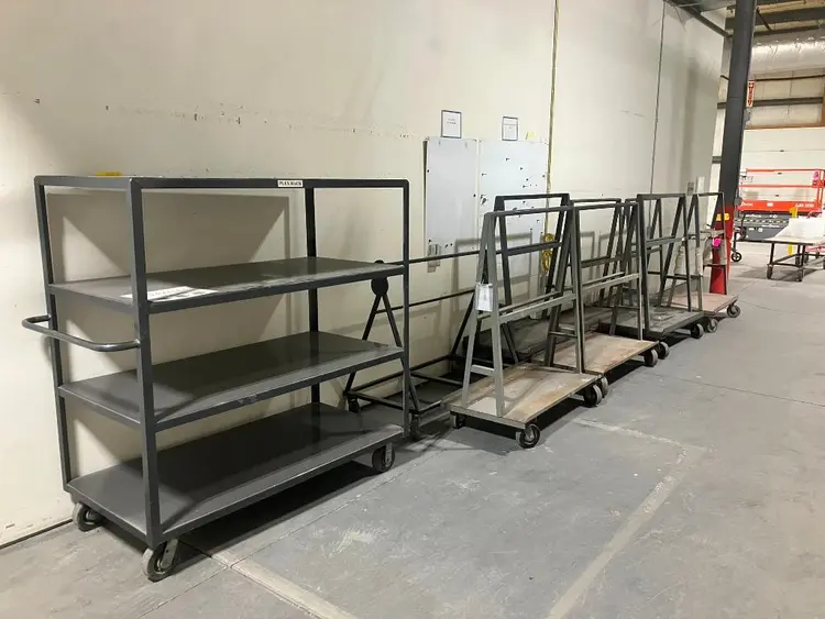 Used _UNKNOWN_ _UNKNOWN_ Maintenance Carts Minnesota US | Myron Bowling Auctioneers Inc #1541981