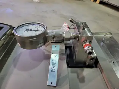 0-15 kPa Pressure Gauge 837-3 Assembly w/ Enclosure Valve And Insulation