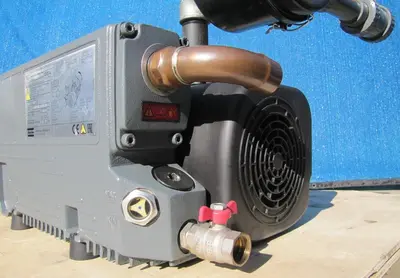 Atlas Copco 3 HP GVS Oil Lubricated Rotary Vane Vacuum Pump 42 CFM 230/460V
