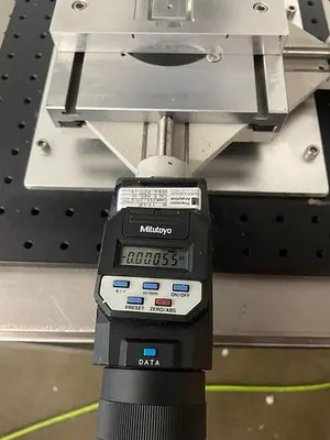 MITUTOYO MICROSCOPE WITH DIGITAL MICROMETERS (THORLABS TABLE SOLD SEPARATE)