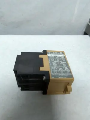 Used ALLEN-BRADLEY 700-P400A1 Miscellaneous Equipment (Electrical & Power) Ohio US | Surplus Asset Holdings #1239843