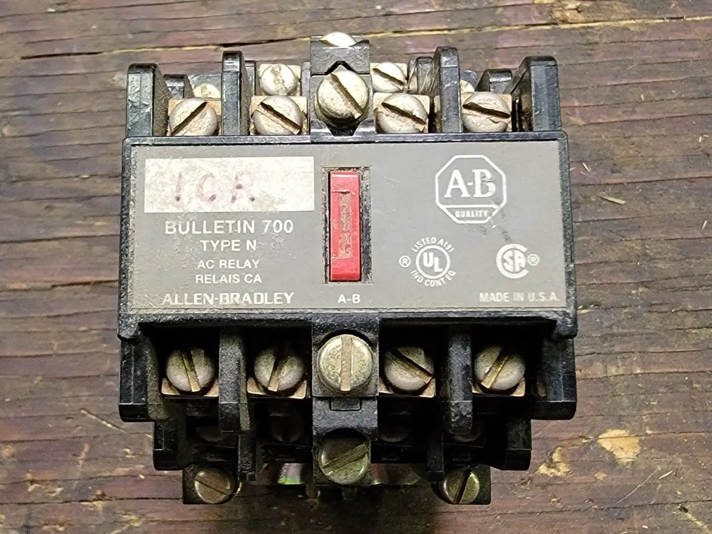 USED ALLEN-BRADLEY 700-N400A1