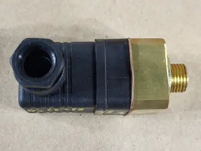 Flow Control Thermostat Switch